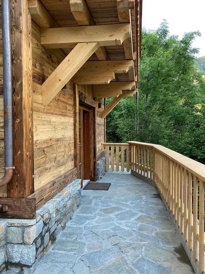 Chalet 3 Etoiles Pour 4 Pers Avec Vue Imprenable Sur La Vallee De Chamonix Les Houches
